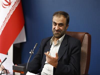 هنرمندان انقلابي پرچمدار جهاد تبيين باشند